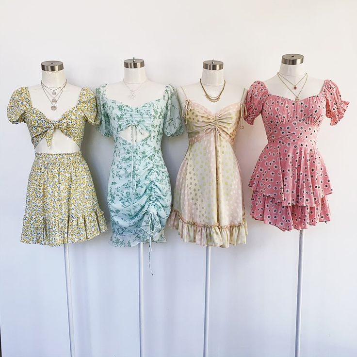 Mode Pastel, Halter Dress Pattern, Group Outfits, Mode Chic, Korean Girl Fashion, Vestidos Vintage, Kpop Fashion Outfits, Teenage Fashion Outfits, Kpop Outfits