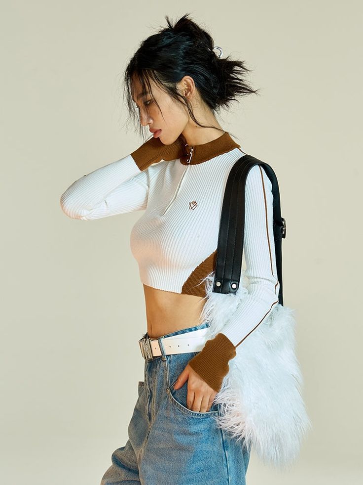 Material: Acrylic   Size: One Size  Height Width ショルダー ショルダーWidth one size 35cm 32cm 29+70cm 5cm Trendy White Shoulder Bag For Winter, White Shoulder Bag With Detachable Strap For Fall, Trendy Winter Shoulder Bag With Zipper, White Crossbody Shoulder Bag For Fall, Winter Satchel With Adjustable Strap, White Shoulder Bag For Daily Use In Fall, White Satchel For Fall, Fall White Shoulder Bag For Daily Use, White Shoulder Bag For Everyday Use In Fall