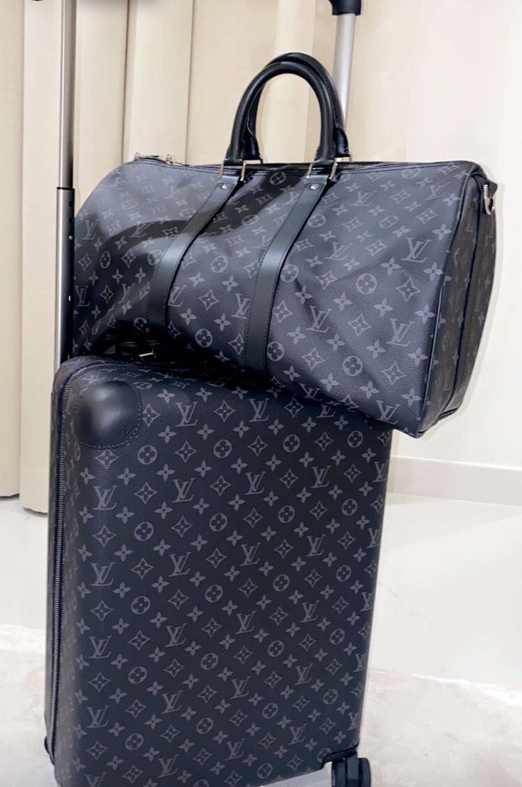 Luis Vuitton Suitcases, Luis Vuitton Luggage Set, Luggage Louis Vuitton, Lv Duffle Bag, Lv Suitcase, Lv Travel Bag, Louis Vuitton Travel Luggage, Louis Vuitton Luggage Set, Mochila Louis Vuitton