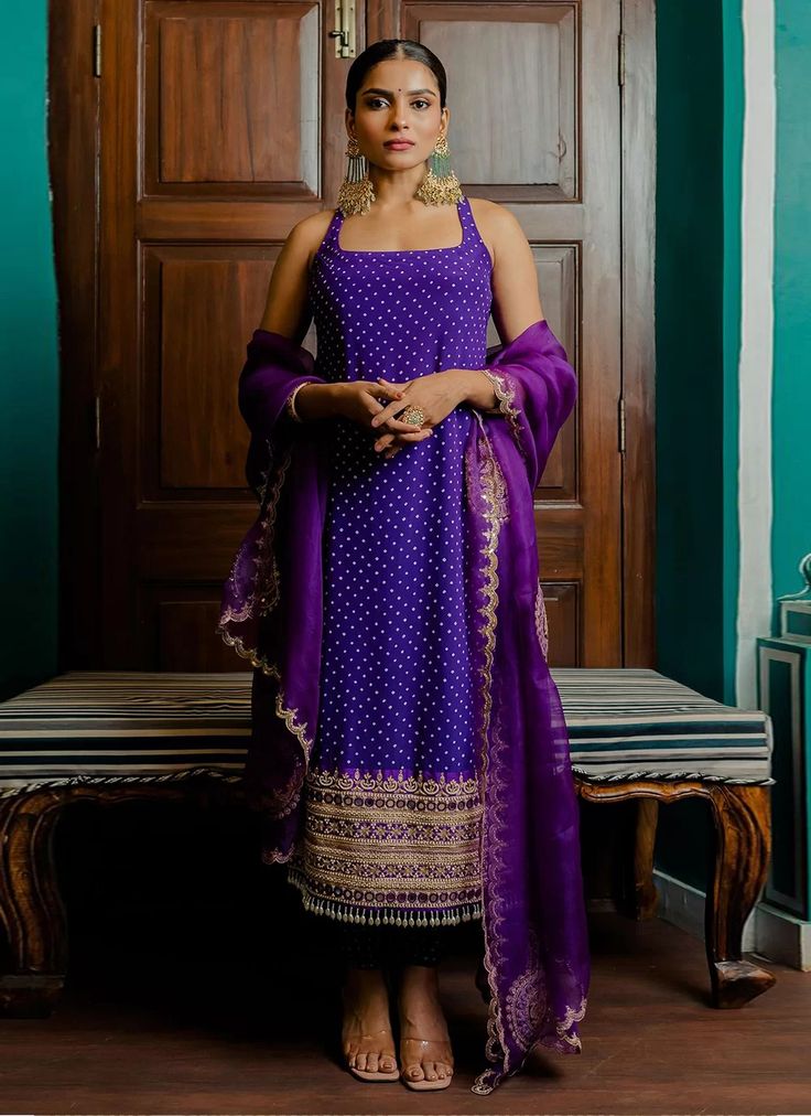 #sequinsworksuit #festivalsuit #satinfabricsuit #purplecoloursuit Suit Designs Indian Style, Suits For Women Indian, Orang India, Celana Fashion, Trendy Outfits Indian, Bandhani Dress, Diwali Outfits, Indian Designer Suits, Salwar Designs