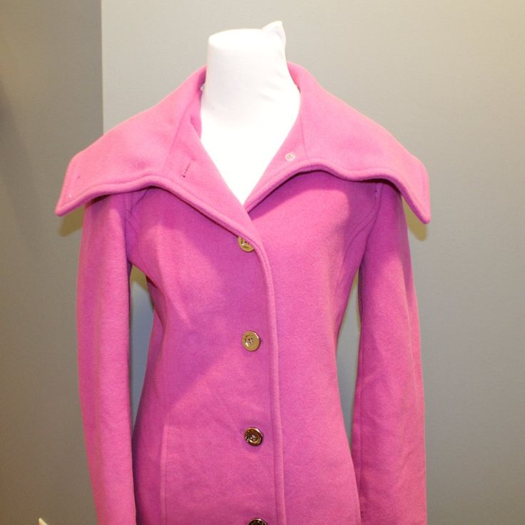 Coach Est 1941 Pink Coat - Condition : Gently Used -Length: 36" -Pit To Pit : 19" Inches - Material : Shell 65% Wool / 20% Nylon / 15% Angora - Style Number Is Not Mentioned In Tag. - Doesn’t Include Belt Pink Fitted Wool Outerwear, Fitted Pink Wool Outerwear, Designer Pink Outerwear With Button Closure, Fitted Coach Outerwear For Fall, Designer Fitted Pink Outerwear, Coach Fitted Winter Outerwear, Winter Coach Fitted Outerwear, Coach Long Sleeve Fitted Outerwear, Coach Fitted Long Sleeve Outerwear