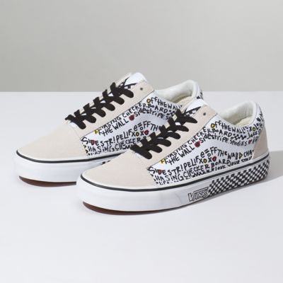 8G1U7B - Diy Old Skool Vans Old Skool Custom, Collab Ideas, Mens Vans Shoes, Cute Vans, Diy Sneakers, Fresh Shoes, Trendy Sneakers, Vans Sneakers, Classic Shoes