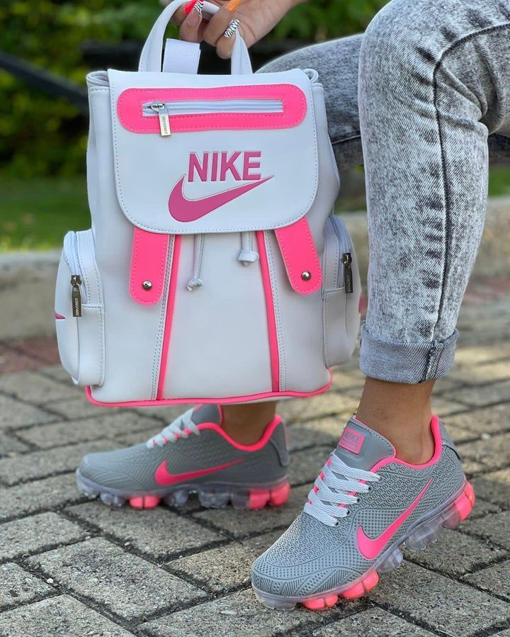 Sporty Classic Backpack and Sneaker Set in 2022 | Nike sneakers women, Sneakers fashion, Nike fashion shoes Nike Bag, Nike Shoes Women Fashion, Nike Air Shoes, Cute Nike Shoes, Nike Sneakers Women, Pink Nike, Cute Nikes, Outfit Women, Gym Shoes