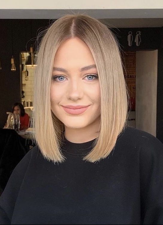 Sleek Haircuts, New Hair Color Trends, Medium Length Haircuts, Pretty Hair Color, Hair Color For Women, Brown Blonde Hair, New Hair Colors, Medium Hair Cuts, Cool Hair Color