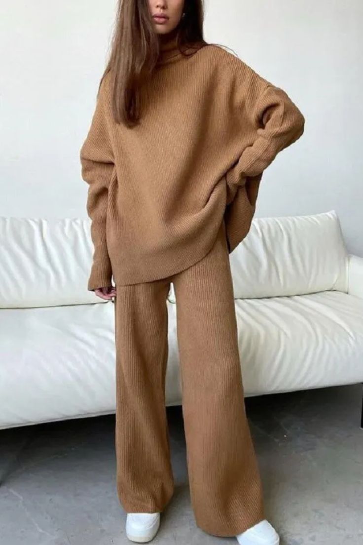 Cozy Clothes Nordstrom, Vintage Loungewear Winter, Cheap Fall Loungewear Sweats, Cheap Sweats For Fall Loungewear, Turtle Neck Outfit, Winter Homewear, Celana Fashion, Pant Suits For Women, Knit Two Piece Set