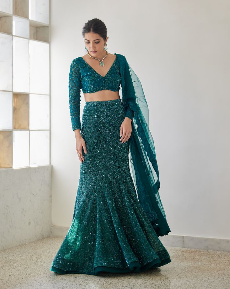 Form & Feeling - Volume 2 – Mishru Mermaid Lengha Bridal Lehenga, Mermaid Style Lehenga, Fishcut Lehenga Pattern, Mermaid Lengha, Straight Lehenga, Mermaid Saree, Fish Cut Lehenga, Mermaid Lehenga, Fish Cut Gown