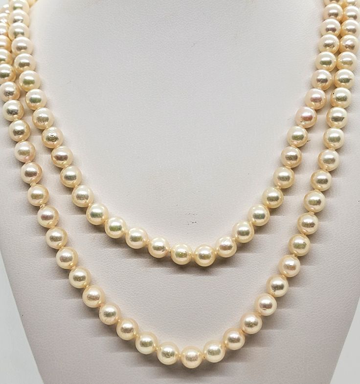 Pearl Necklace 14K Yellow Gold 30 Inch Beautiful Gift for your loved one Total weigh 33.14 g Item will be put in a Gift Box Formal 14k Gold Single Strand Necklace, Formal Single Strand 14k Gold Necklace, Formal Yellow Gold Pearl Necklace, Classic 14k Gold Pearl Necklace, Classic Single Strand Pearl Necklace In 14k Gold, Timeless Single Strand Jewelry For Anniversary, Classic Pearl Necklace With Jewels For Anniversary, Fine Jewelry Yellow Gold Necklace Aaa Quality, Luxury Formal 14k Stamped Necklaces