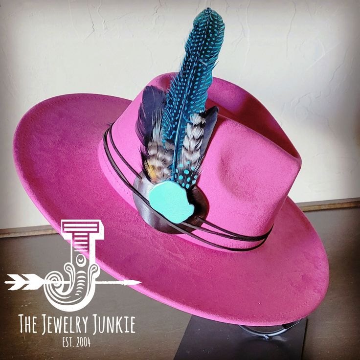 If you’re looking for the perfect accessory to complement your favorite boho style, look no further. This Boho-Style Western Felt Hat w/ Natural Feather & Turquoise Hat Accent by The Jewelry Junkie is absolutely everything that you need. Not only is it easy to incorporate into any and all outfits, but the genuine leather and natural feathers of the band immediately elevate whatever it is you’re wearing. One Size Hat with adjustable inner hat liner (see last photos) The same primary feathers will Turquoise Hat, Cowboy Hat Design, Western Hat, Leather Hat, Medium Handbags, Packing Jewelry, Blue Feather, Western Hats, Leather Hats