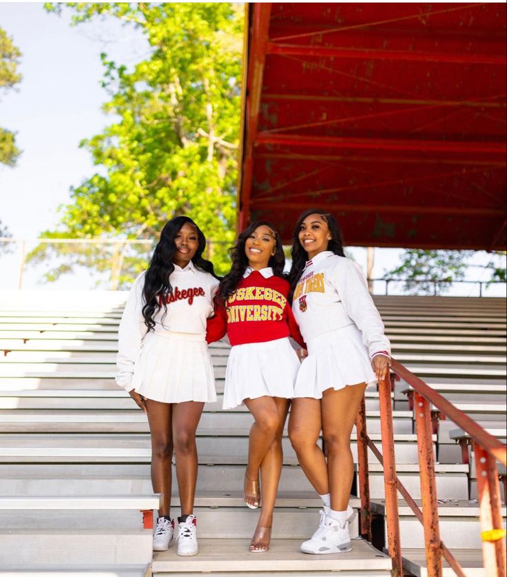 College Decision, Nursing Graduation Pictures, Tuskegee University, Grad Pic, University Outfit, University Graduation, Rutgers University, College Fits, Dream College