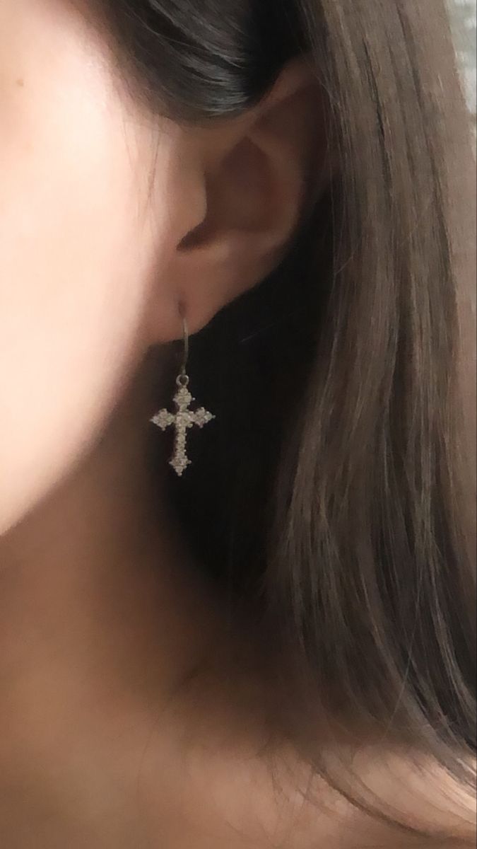 Cute Cross Earrings, Dangly Cross Earring, Cross Earrings Dangle, Grunge Cross Earrings, Cross Dangle Earrings, Grunge Stud Earrings, Gothic Cross Earrings, Y2k Earrings Aesthetic, Sliver Earing Ideas