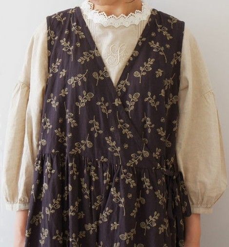 German Dress, Mori Fashion, Cottagecore Outfits, Warm Outfits, Cozy Fashion, Retro Dress, Cute Fashion, Daily Outfits, Modest Fashion