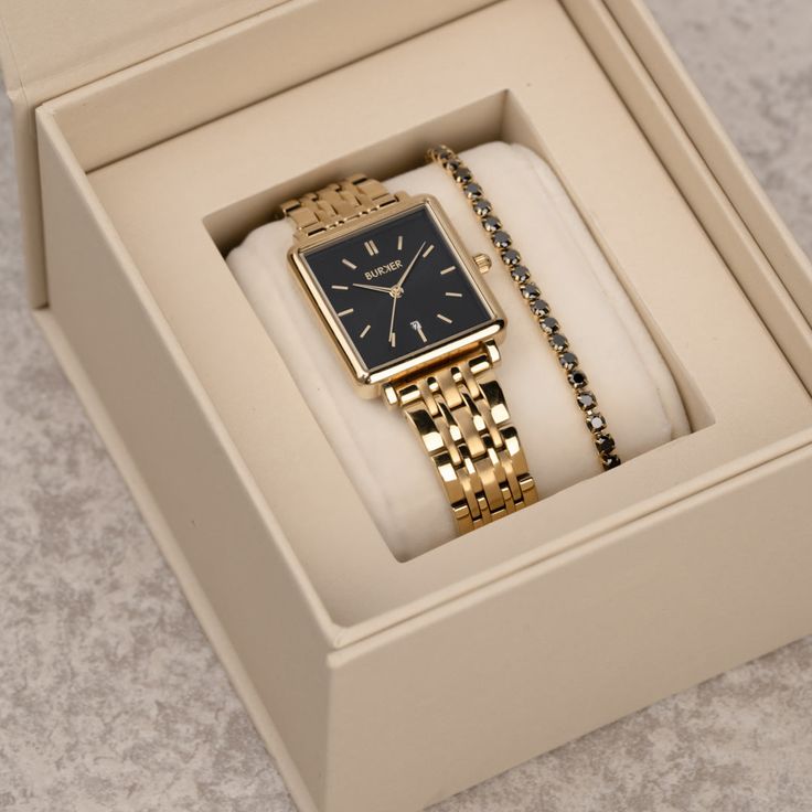 Elevate your look with the Daisy, a glamorous watch accented with a sunshine dial. The dial delivers refined date functionality. Slip it on to lend a luxe touch to any look. Old Money Watches Women, Watch Women's Classy, Women Watches Classy Elegant, Old Money Watches, Women Watches Classy, Classy Womens Watches, Elegant Watches Women, Casio Watch Women, Engagement Watch