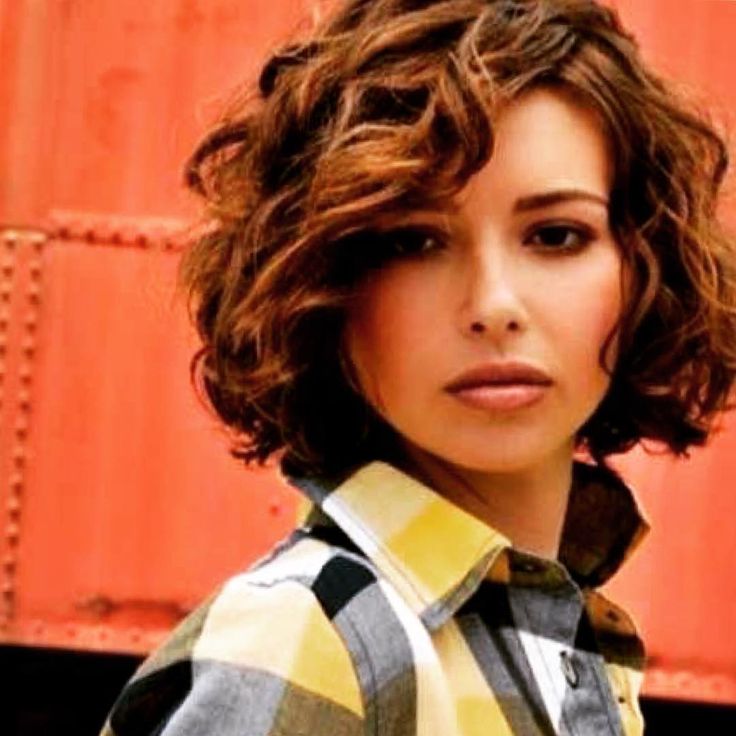 Asymmetric Bob, Curly Bobs, Bob Ideas, Haircuts Curly, Curly Cut, Curly Lob, Bob Pixie, Curly Short, Curly Haircuts