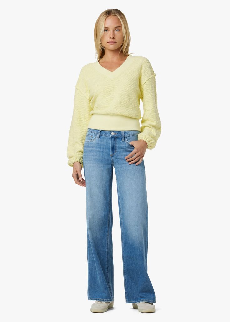 The Carolyn Slubby Deep-V Sweatshirt is the most cozy pullover that works for casual days and cool nights. It's done in a pale yellow, soft textured knit--Lemongrass--with a cinch-ribbed waist to flattter your frame, balloon sleeves, and a plunging neckline.100% CottonModel is wearing size Small Leg Cast, Lou Lou, Size Chart For Kids, Savile Row, Cozy Pullover, Hot Shots, Womens Size Chart, Wide Legs, Joes Jeans