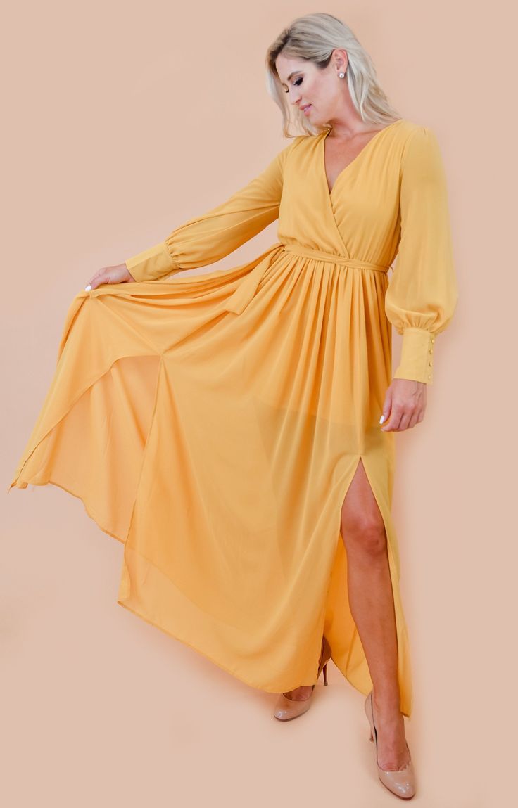 Yellow Flowy Dress, Yellow Boho Dress, Riverside Cottage, Maternity Dresses Photography, Mustard Yellow Dresses, Dresses Photography, Mom Dresses, Yellow Maxi Dress, Eid Outfit