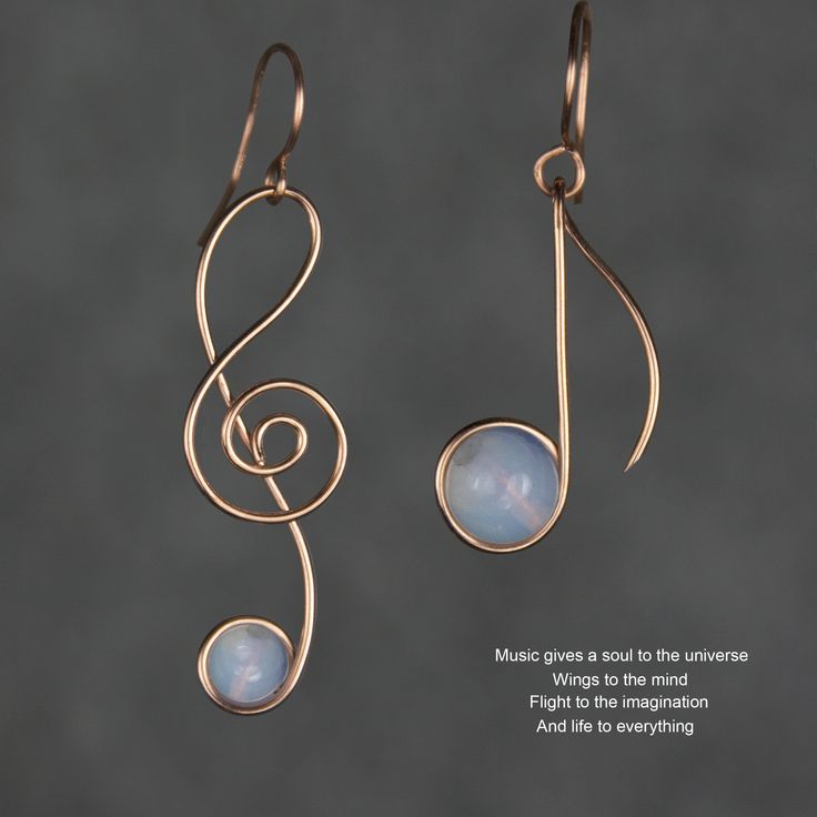 "This unique music note dangling earrings are handmade using 14k rose gold filled. Free US shipping. Perfect gift for any occasions. Music note is the \"atoms\" of music. It signify the song of life and love. It remind us of the harmony of pitch, melody, and rhythm. ;-) My contact number: 626-379-1904. Please contact me if you would like to order multiples or customize a design for your special event, I will be pleased to give you a discount on a quantity order. ;-) Purchases will be shipped wit Wire Wrap Jewelry Designs, Music Jewelry, Diy Wire Jewelry, Spiral Earrings, Wire Work Jewelry, Earrings Inspiration, Jewellery Ideas, Handmade Wire Jewelry, Work Jewelry