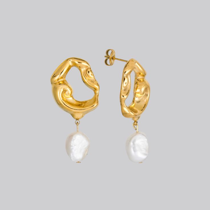 Elegant Pearl Earrings With High Luster For Evenings, High Luster Drop Earrings For Evening, Elegant Baroque Pearl Earrings With Pearl Chain, Elegant Baroque Pearl Chain Earrings, Evening Pearl Charm Dangle Earrings, Evening Dangle Earrings With Pearl Charm, Chic Yellow Gold Pearl Earrings For Wedding, Elegant Baroque Pearl Earrings In Pearl White, Elegant Baroque Pearl Drop Earrings