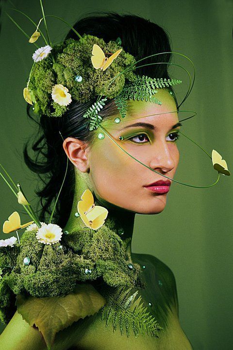 Mother Nature Costume, Fantasy Make-up, Avant Garde Hair, Woman With Flowers, Flowers In Her Hair, Smink Inspiration, Green Makeup, Fairy Makeup, Fantasy Hair