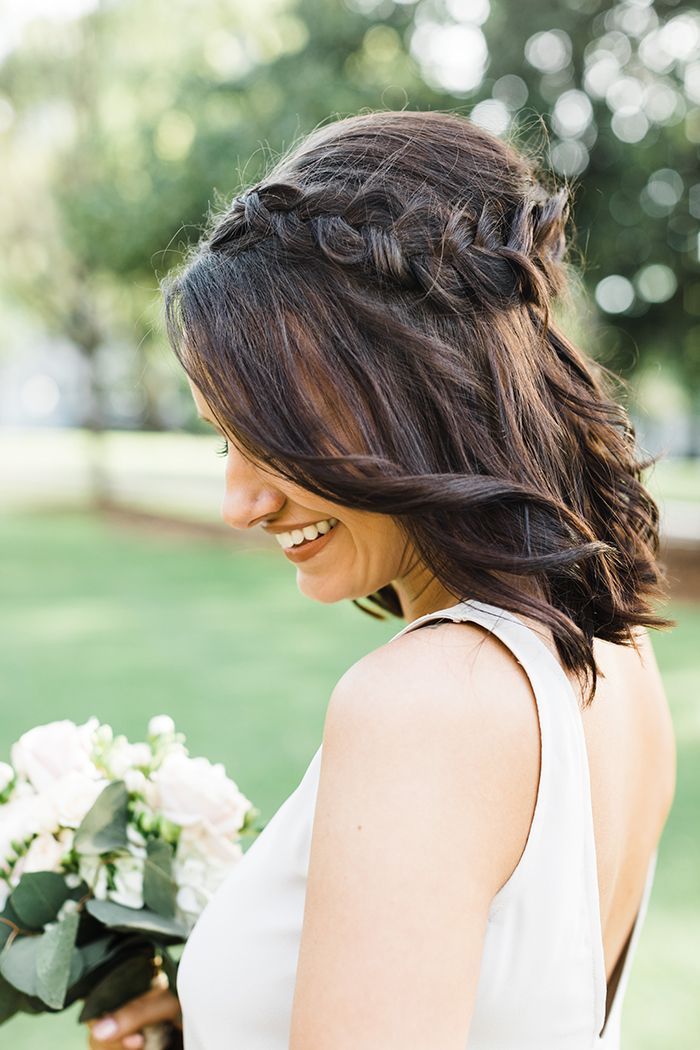 Half Up Half Down Short Hair, Bridesmaid Hairstyle, Half Up Curls, Bridemaids Hairstyles, Hot Wedding, Wedding Hairstyles Bridesmaid, Bridesmaid Hairstyles Half Up Half Down, Bridesmaid Hair Makeup, Plaits Hairstyles