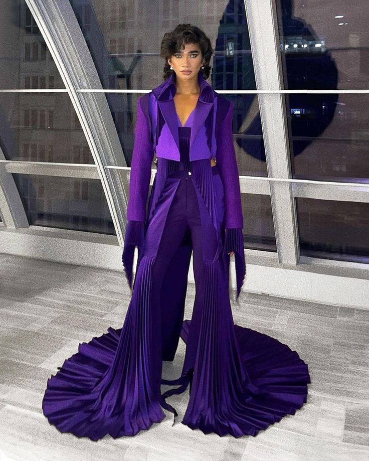 ROBERT WUN• on Instagram: “☂️BRETMAN🌂 @bretmanrock in The Purple Full Look, Moments like this brings me so much joy and happiness in what I do @brianmeller thank you…” Gay Prom Outfits, Night Dinner Outfit, Robert Wun, Met Gala Outfits, High Fashion Men, Gala Outfit, Classy Suits, Purple Suits, Conceptual Fashion