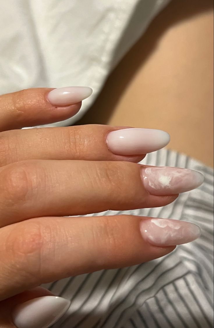 Almond Nails Short Milky White, Marble Jelly Nails, Milky White Almond Shape Nails, Milky White Nails Marble, Medium Almond Nails Milky White, Almond Nail Milky White, Milky White Marble Nails, Milky White Almond Nails With Gold, White Marble Nails