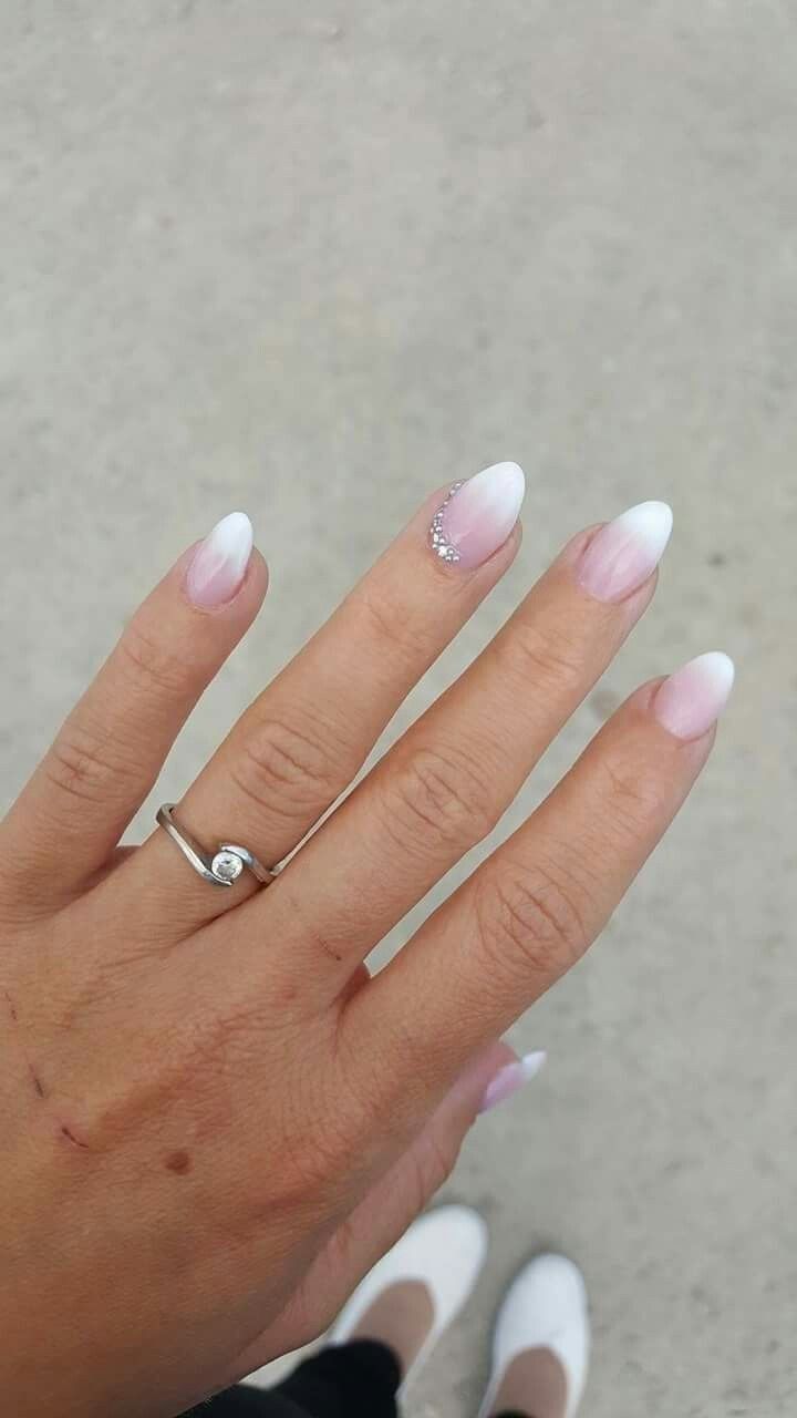 Coffin Nails Ombre, Unghie Sfumate, Glitter Nails Acrylic, Nails Ombre, Blue Acrylic Nails, Ombre Acrylic Nails, Short Coffin Nails, White Acrylic Nails, Simple Acrylic Nails