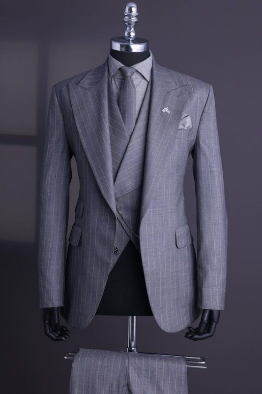 Discover three pieces gray peaked lapel striped business suits by Allaboutchic for Men. Choose from elaborate designs and ingenious cuts. Shop now in the official Allaboutchic online shop! Stylish Mens Suits, Men's Business Outfits, Slim Fit Suit Men, Suits Wedding, Classy Suits, Look Formal, Business Suits, Dress Suits For Men, Designer Suits For Men