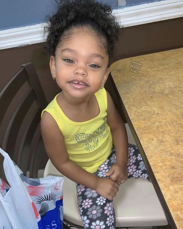 @fashionbeautykids on Instagram: “Beautiful 💕💕@shopfbk @jayleen.marie.17” Hispanic Babies, Mixed Kids Hairstyles, Cute Mixed Babies, Cute Black Babies, Beautiful Black Babies, Mixed Kids, Mixed Babies