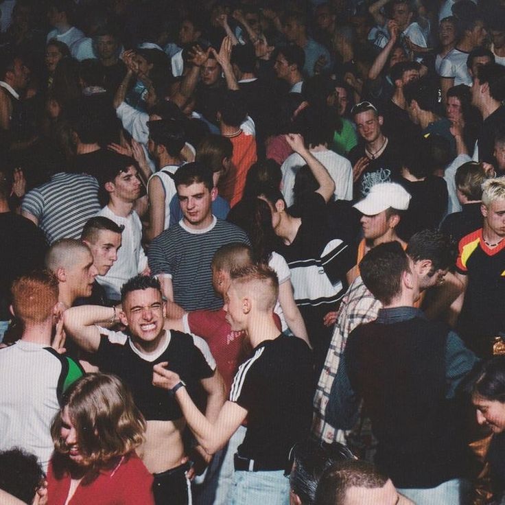 Converting Culture on Instagram: “Late 80s rave fashion” Rave Culture Fashion, 90s Rave Fashion, 80s Rave, Acid House Rave, Highsnobiety Fashion, 90s Rave, Rave Culture, Aesthetic Outfits Men, Acid House