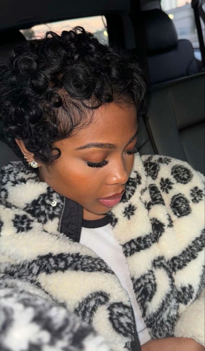 Big Chop Curly Hair, Pixie Cuts For Black Women, Pixie Cut Hairstyles, Finger Waves Short Hair, Short Natural Curly Hair, Curly Pixie Haircuts, Wavy Pixie, Twa Hairstyles, Jayda Wayda