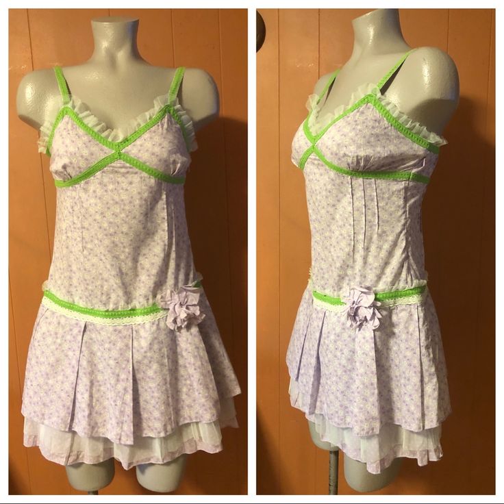 Nwt Wet Seal Feminine Sundress, With Pretty Details, Size 3. "Wisteria" Lilac / Lavender / Pale Purple & White Print With Contrasting Lime Green Details. Feminine Soft Tulle Trim. Dropped Waist With Tiered Layers. Hidden Side Zip. Style 33831756. Pit To Pit 16", Pit To Hem 23.5". 100% Cotton, Machine Wash Cold. In Perfect New Condition. Ships Promptly From Non-Smoking Home. (#6132) Cute Fitted Purple Mini Dress, Cute Fitted Purple Dress, Cute Fitted Purple Dresses, Cute Purple Mini Dress, Cute Purple Mini Dress For Spring, Cute Purple Floral Print Mini Dress, Cute Purple Floral Mini Dress, Purple Sleeveless Cotton Mini Dress, Sleeveless Purple Cotton Mini Dress