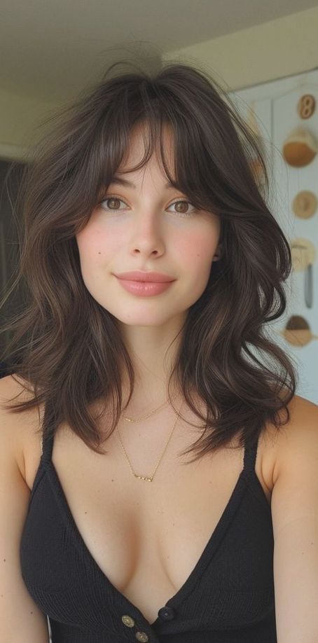 Women Fringe Hairstyles, Bangs For Rounded Face, Full Bangs With Curtain Bangs, Long Bob Mosso, Long Bob Choppy Layers, Women's Haircut With Bangs, Bangs On Asian Women, Oval Face Wavy Hairstyles, Haircuts That Look Good With Glasses