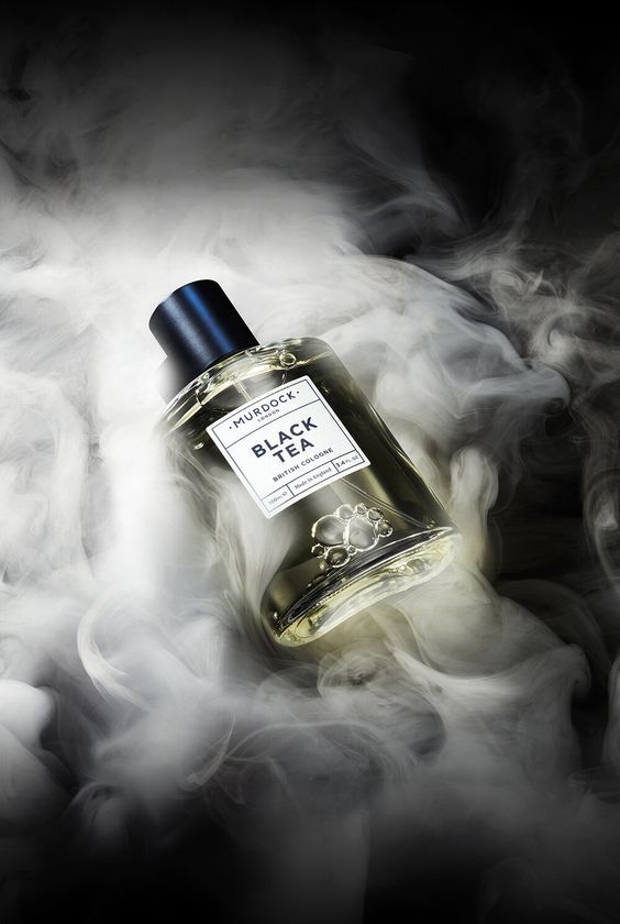 The smoke is cool Perfume Product Photography, Perfume Product, Commercial Photography Product, Koleksi Parfum, Cosmetics Advertising, Creative Photography Projects, Creative Advertising Photography, Fragrance Photography, Photography Still Life