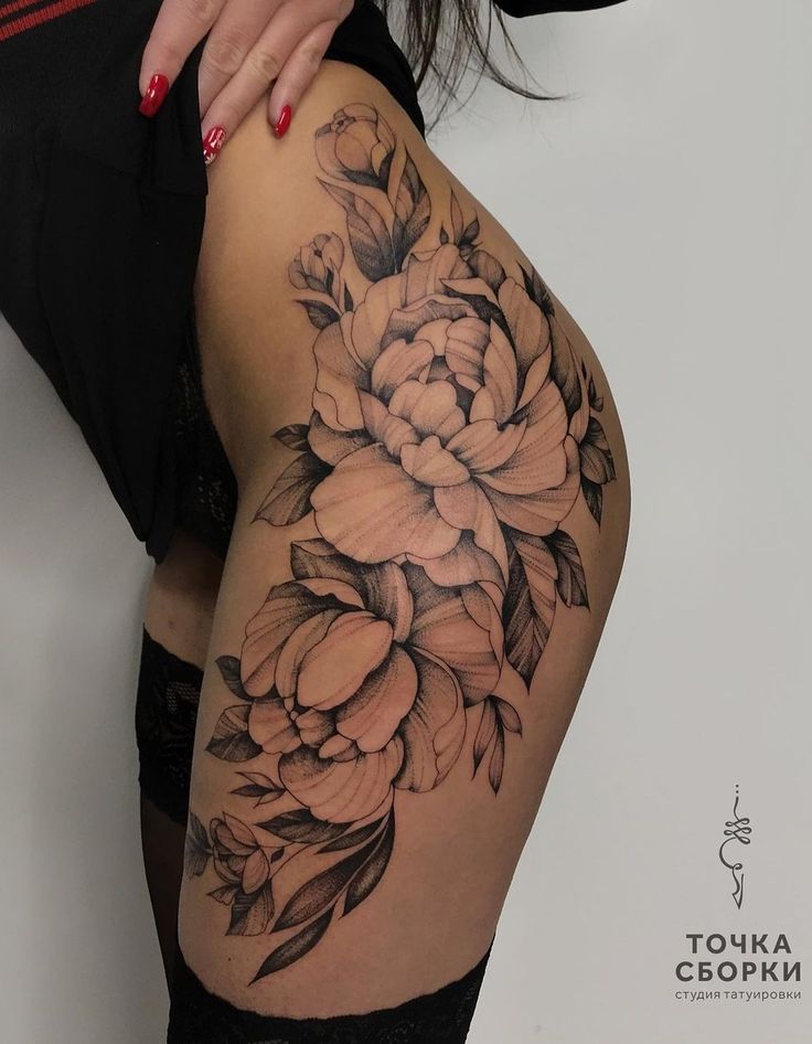 Chic & Sexy Hip Tattoos for Women Elegant Tattoos Forearm, Women Body Tattoos, Side Leg Tattoos Women Thighs, Hip Thigh Tattoos Unique, Hip Tattoos Women Side Thighs, Flower Back Tattoos, Badass Tattoos For Women, Women Leg Tattoos, Hip Tattoos For Women