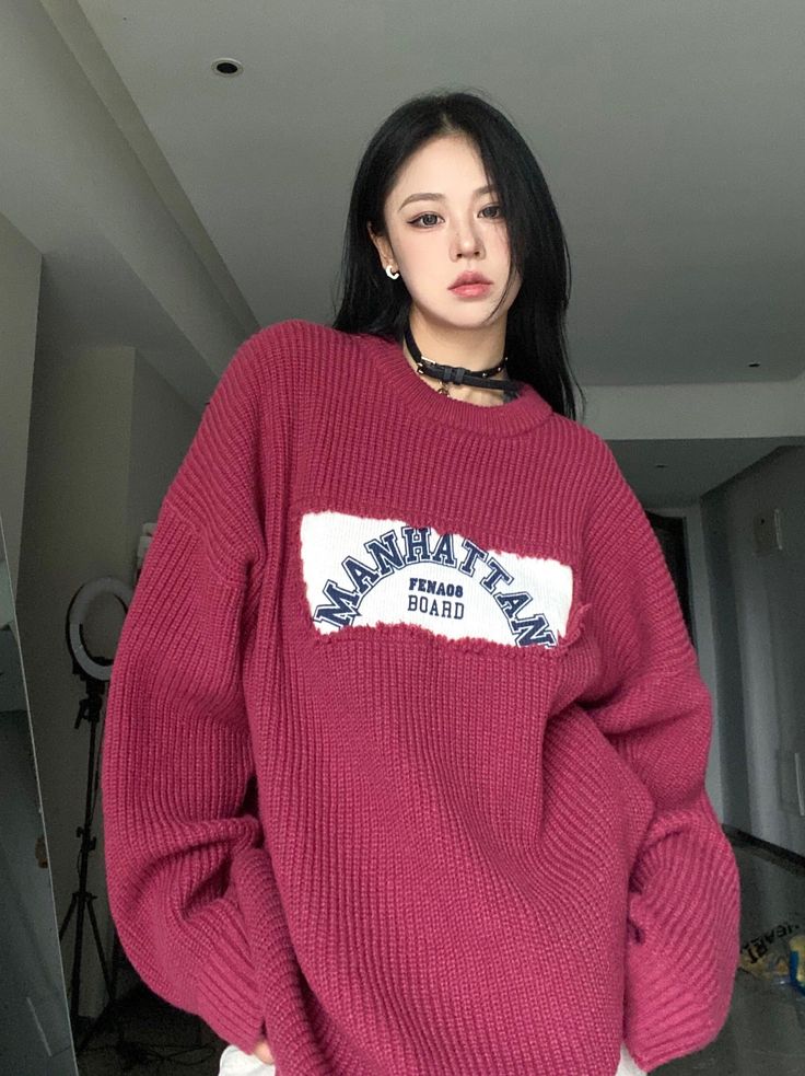 Product information : Main fabric composition: polyester (polyester fiber) Style: Casual/Street/Preppy/Sweet/Vintage/Y2K Type: loose type Clothing length: common style (50cm < clothing length â‰?5cm) Collar: round neck Sleeve length: Long sleeve Color: burgundy Description:Elevate your fashion game with our Patched Logo Embroidery Pullover Sweater. a versatile and stylish addition to your wardrobe that effortlessly blends comfort and trend.Crafted from premium-quality polyester fiber. this sweater boasts both durability and a soft touch. ensuring a comfortable and cozy wear throughout the day. The loose-fitting design offers a relaxed silhouette. making it a perfect choice for casual outings or street-style ensembles.In a captivating shade of burgundy. this sweater adds a pop of color to y Vintage Letter Print Sweater For Winter, Trendy Letter Embroidered Sweater For Winter, Vintage Letter Print Winter Sweater, Winter Sweater With Letter Embroidery, Trendy Letter Embroidery Sweater For Winter, Oversized Red Sweater With Letter Print, Red College Top With Embroidered Text, College Red Tops With Embroidered Text, Red College Tops With Embroidered Text