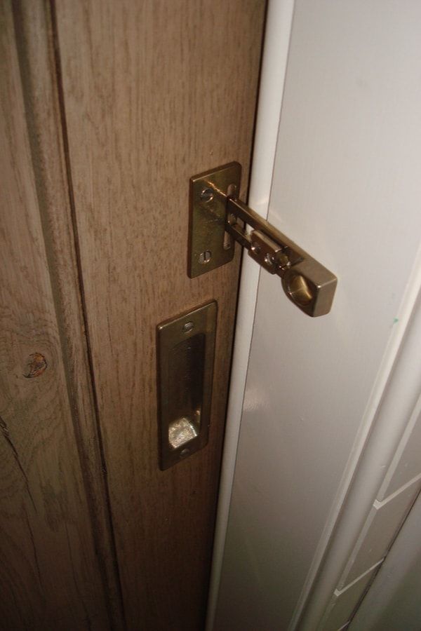 an open door with a handle on it