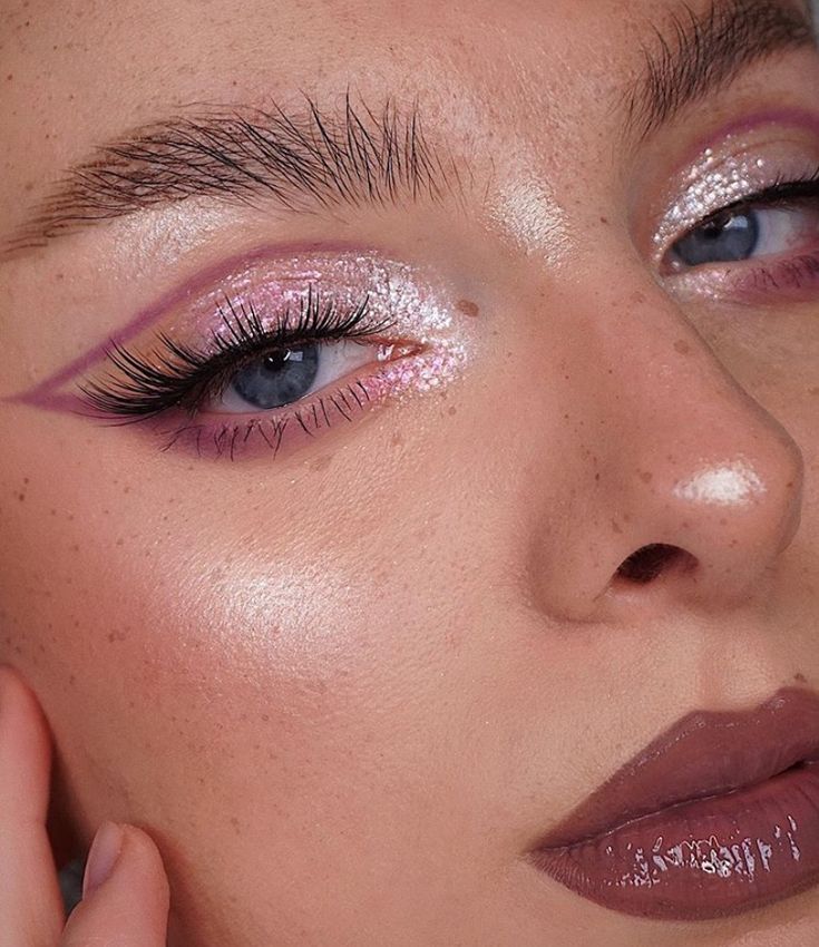 Mekap Mata, Pink Eye, Eye Makeup Pictures, Smink Inspiration, Makijaż Smokey Eye, Eye Makeup Designs, Dope Makeup, Makeup Eye Looks, Eye Makeup Art