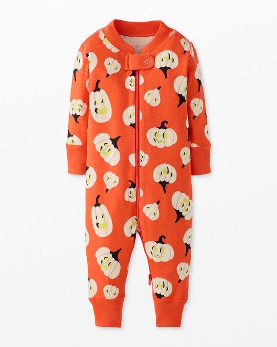 Supersoft and organic cotton sleeper that's cozy and comfy all Halloween season! Now with a 2-way zip for easier changes. • 2-way zipper sleeper featuring fun & festive Halloween prints • Jack-o-lantern print glows in the dark! • Sensory-friendly scratch-free seams that lay flat on the skin • Hypoallergenic & eczema-friendly • Foldable cuffs • OEKO-TEX® STANDARD 100 certified safe from hundreds of harsh chemicals 100% organic combed cotton rib knit Super-smooth flatlock seams Foldable cuffs for Baby Halloween Outfits, Unisex Pajamas, Baby Sleepers, Cute Baby Shoes, Baby Inspiration, Toddler Halloween, Halloween 2, Halloween Festival, Halloween Prints