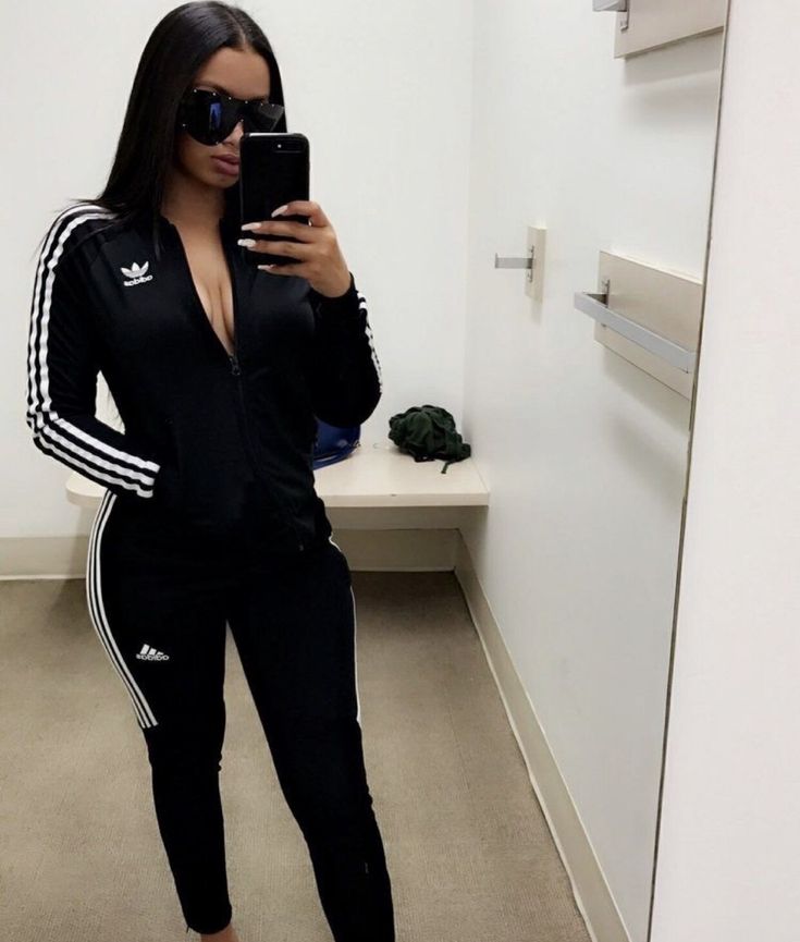 Adidas Sunglasses For Your Face Shape, Looks Adidas, Chill Outfits, Adidas Outfit, Sporty Outfits, Dope Outfits, Swag Outfits, Looks Style, Mode Inspiration