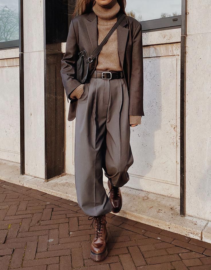 Academia Fashion, Winter Stil, Urban Street Style, Looks Street Style, Cashmere Turtleneck, Elegantes Outfit, Moda Vintage, Mode Inspo, Trend Fashion