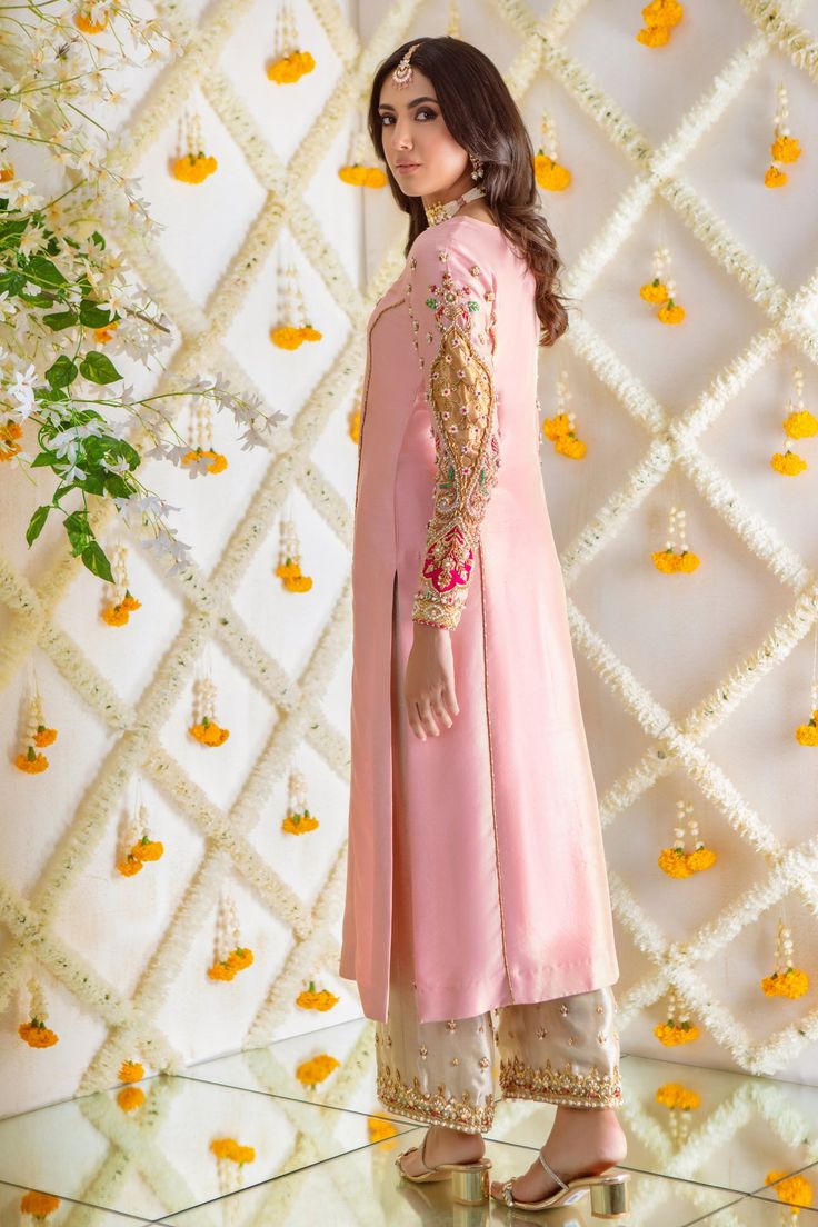 Safa | Pakistani Designer Outfit | Sarosh Salman Tissue Dupatta, Floral Motives, Punjabi Suits Designer Boutique, Pink Wedding Colors, Designer Outfit, Applique Work, Shirt Pant, Pakistani Fashion Party Wear