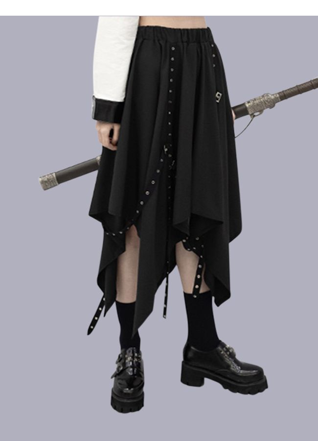 black punk skirt Techwear Skirt, Elegant Goth, Goth Skirt, Punk Skirt, Gothic Skirt, Black Punks, Technical Clothing, High Waisted Pleated Skirt, Japanese Streetwear