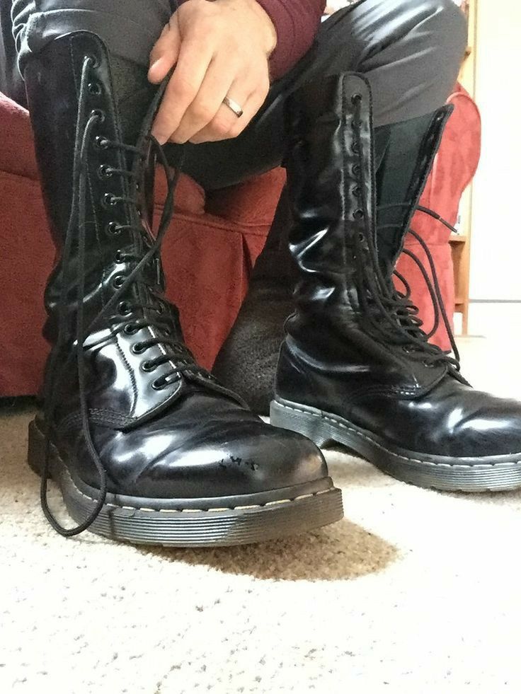 Skinhead Boots, Diesel Punk, Mens Leather Boots, New Rock, After Life, Detective Comics, Doc Martens, Dr. Martens, Gotham