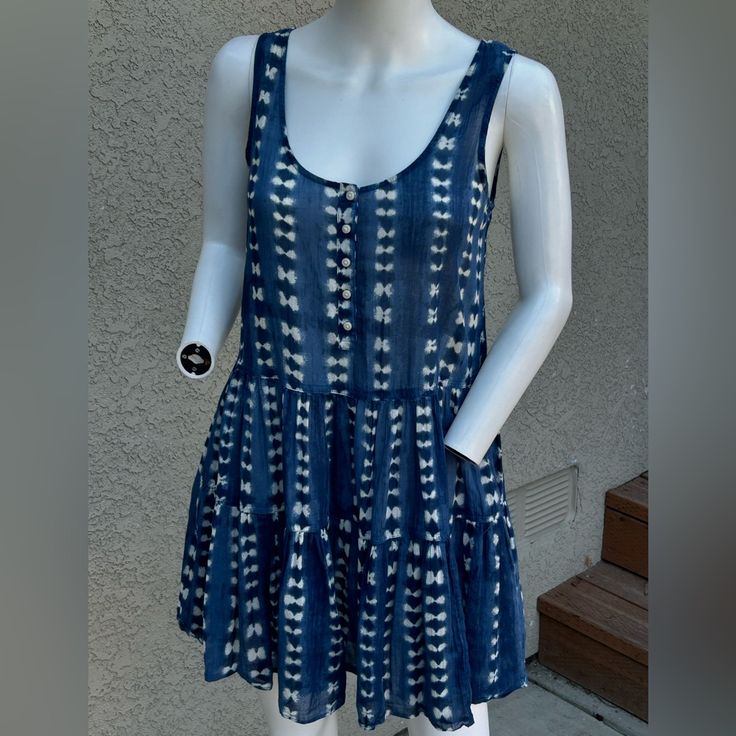 Dress Is In Great, Probably Never Worn Condition. Size Xs Underarm To Underarm 17" Waist 18" Length 29" Please Let Me Know If You Have Any Questions. Thanks For Looking And Sharing. Casual Indigo Mini Length Dress, Casual Indigo Mini Dress, Casual Fitted Indigo Dress, Indigo Fitted Dress For Day Out, Casual Indigo Beach Dress, Indigo Sleeveless Dresses For The Beach, Indigo Cotton Day Out Dress, Cotton Indigo Dress For Day Out, Grommet Dress