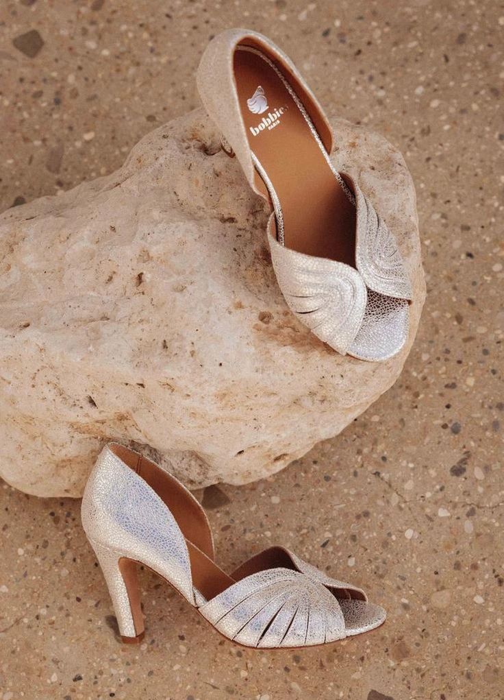 Details and care.Description : Heeled Sandals Paloma..Material : 100% Leather.Heel height : 0.1 cm / 0 '.Color : milos_beige.Size & measurements : Fits true to size, take your normal size..Product code : BBBBB7RUBEINA1AA00 Closed Toe Sandals With 4-inch Heel For Gala, Summer Wedding Shoes With Sculpted Heel And Almond Toe, Open Heel 4-inch Heels For Galas, Gala Open Toe Heels With Deep Heel Cup, Sandals With Padded Heel For Galas, Gala Sandals With Removable Insole And Almond Toe, Sandals With Padded Open Heel For Galas, Open Heel Sandals With Padded Heel For Galas, Sandals With Padded Heel And Open Design For Galas