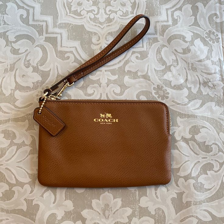 New Coach Wristlet* Chestnut Colored Leather Wristlet. Brand New, Never Used!!! Excellent New Condition! Great For A Night Out! Brown Wristlet With Removable Pouch As Gift, Brown Rectangular Wristlet For Everyday Use, Elegant Brown Wristlet For Everyday Use, Elegant Brown Wristlet For Daily Use, Everyday Brown Rectangular Wristlet, Brown Everyday Rectangular Wristlet, Classic Brown Wristlet For Everyday Use, Brown Wristlet With Zipper For Everyday Use, Brown Wristlet With Zipper Pouch For Gift