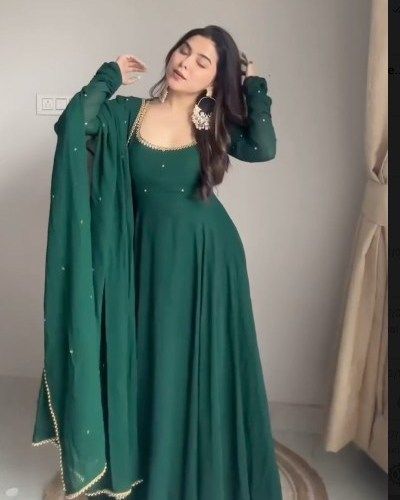 BONYHUB ONLINE UK To Buy Click 👉https://bonyhub.co.uk/collections/anarkali-suits PLUS SIZES ARE AVAILABLE 👉14 Day Easy Return Policy 👉 Fast UK shipping #desifashion #asianfashion #southasianfashion #ethnicwear #Modestfashion #kurtis #PunjabiFashion #asianstreetstyle #pakistanifashion #pakistaniwedding #indianweddings #indianwedding #desi #eidfashion #modestoutfits #britishasian #desiuk #ukdesi #DesiVibes #punjabiuk #desiculture #asian #sareeloveforever #sareefashion #sareestyle #s... Stitching Anarkali Dress, Kurti Designs Latest Anarkali Suits, Dark Green Anarkali Dress, Sequin Salwar Suit, Dark Green Kurti, Dark Green Anarkali, Simple Anarkali Suits, Anarkali Kurti Design, Cotton Pent