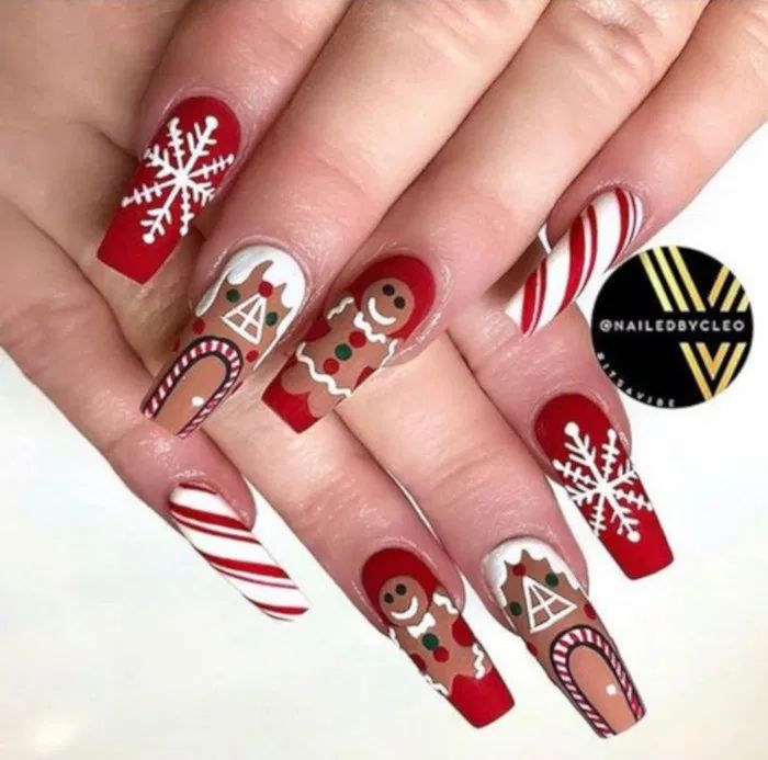 The Merriest Holiday Nail Design Ideas for 2020 | Fashionisers© Gingerbread Nails Christmas, Gingerbread Nails Acrylic, Christmas Nails Gingerbread, Gingerbread Nail Art, Gingerbread Nails, Christmas Nail Designs Acrylic, Nail Art Noel, Holiday Nails Winter, Xmas Nail Art