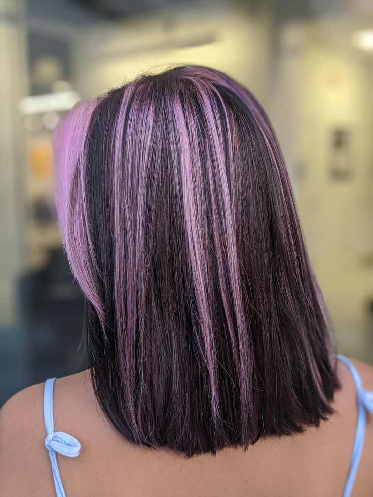 short hair pink aesthetic hair inspo cute hair dyed hair Two Pink Streaks In Hair, Short Dyed Hair Highlights, Simple Hair Dye Ideas, Doux Fairy, Highlights Brown Hair Short, Short Dyed Hair, Blonde Dye, Hair Dyed, Hair Color Underneath