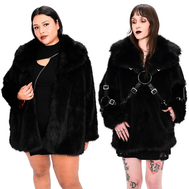 NEW The Amora Jacket 😍 This luxe black faux fur jacket features a detachable vegan leather harness. You can detach this multiple ways as seen in the photos for different looks! Each strap is adjustable. Fully remove the harness and get the pop of silver hardware.✨ Tap to shop. Leather Harness, Fur Jacket, Silver Hardware, Vegan Leather, Faux Fur, Tap, Leather, Silver, Black